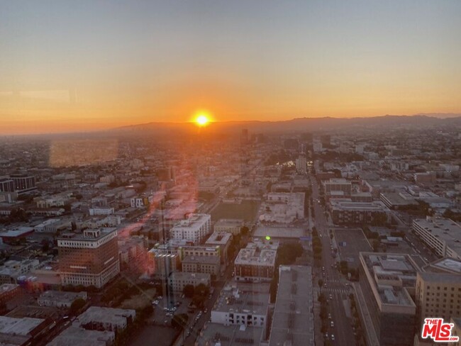 Building Photo - 1100 Wilshire Blvd