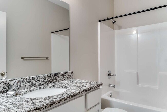 Building Photo - "Charming 3-Bedroom Duplex Retreat with 2 Full Baths in Wichita – 1190 Sq Ft of Comfort!"