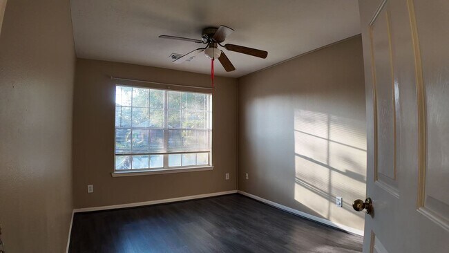 Building Photo - 2919 Foxden Dr