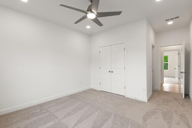 Building Photo - 4039 Tallow Pl