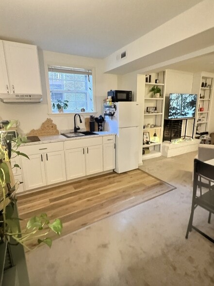 Building Photo - 69 Court Pl