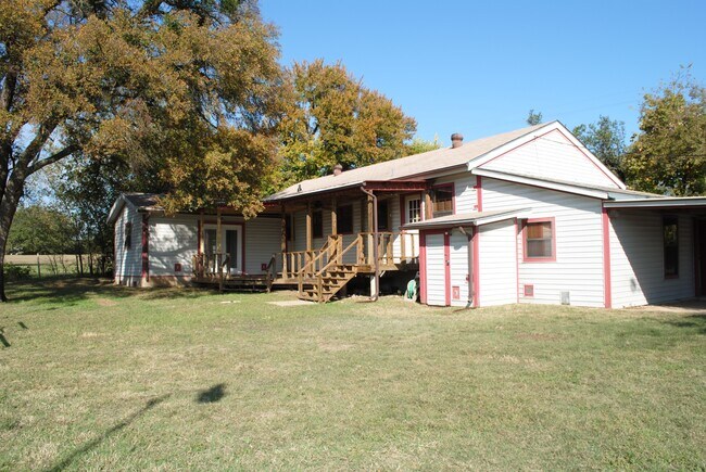 Building Photo - 13019 W Adams Ave