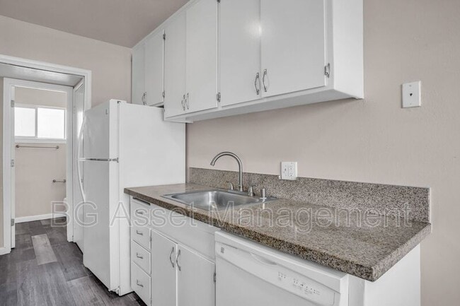 Building Photo - 1922 Ethan Way