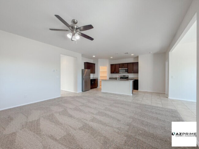 Building Photo - Spacious 4/2 Maricopa House - Versatile La...