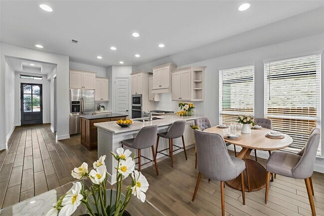 Building Photo - 176 Plumbago Loop