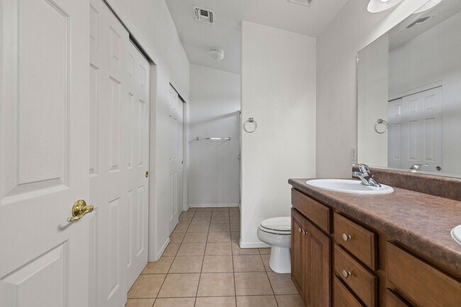 Building Photo - Nice Two-Story Family Home In Rita Ranch w...