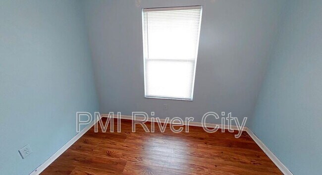 Building Photo - 5998 Greenwillow Ln S