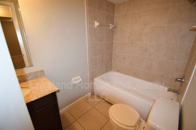 Building Photo - 2237 Bordeau Ct