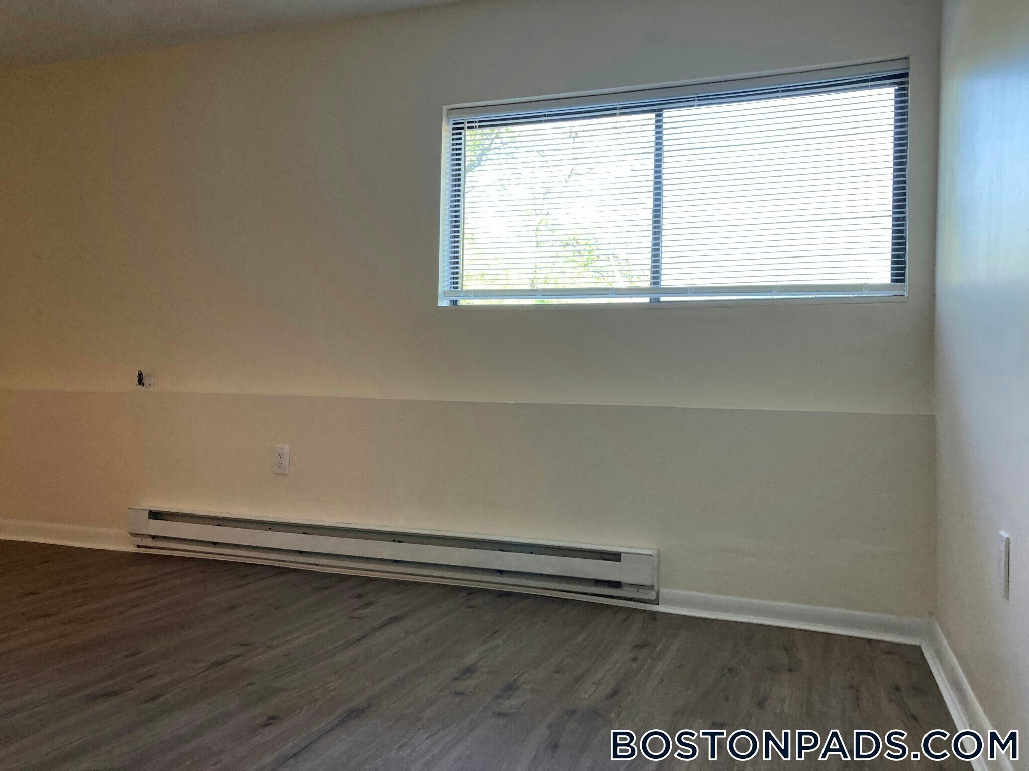 Building Photo - 28 Faxon St