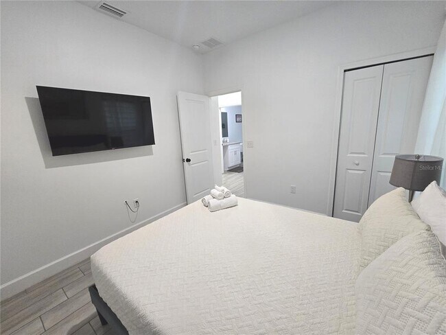 Building Photo - 4663 Conley St