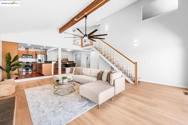 Building Photo - 5575 Marlin Dr