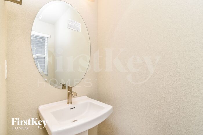 Building Photo - 10178 Luneth Dr