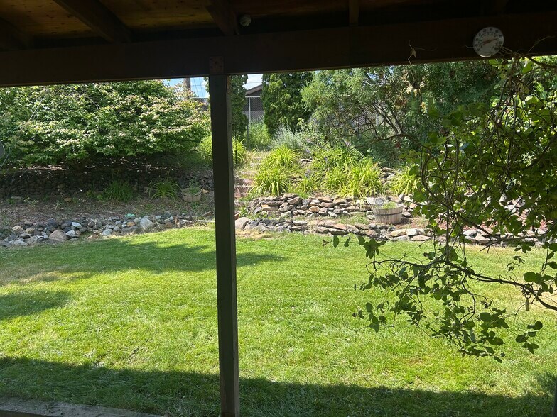 Backyard - 332 W Greta Ave