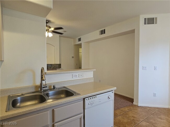 Building Photo - 9050 W Warm Springs Rd