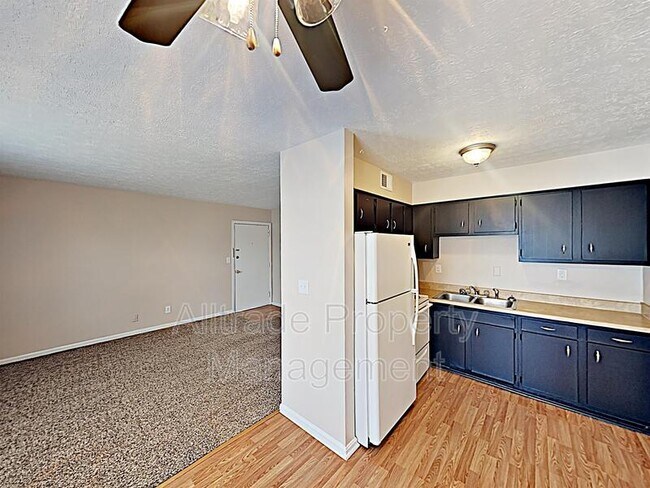 Building Photo - 4909 Cawood Dr