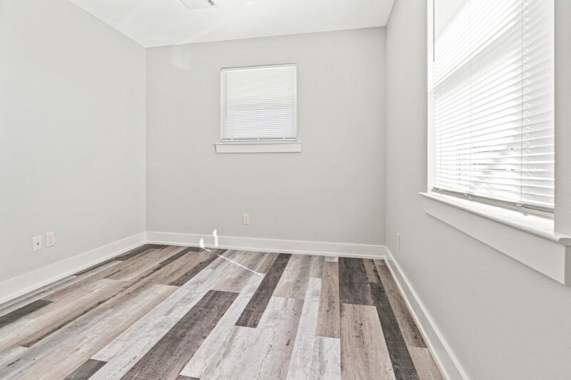 Building Photo - 3420 Jackson Blvd