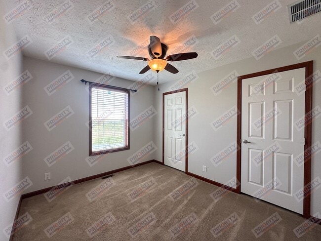 Building Photo - Rural Single Family Home