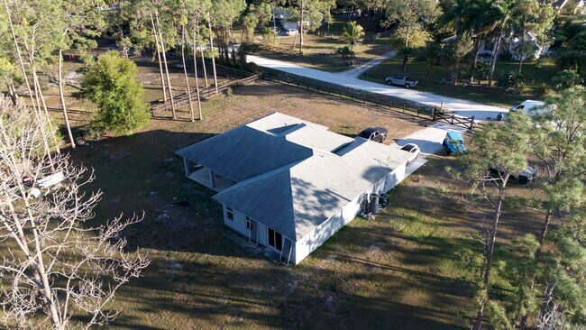 Building Photo - 17225 78th Rd N