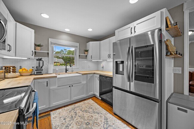 Building Photo - 206 Brentwood Ct