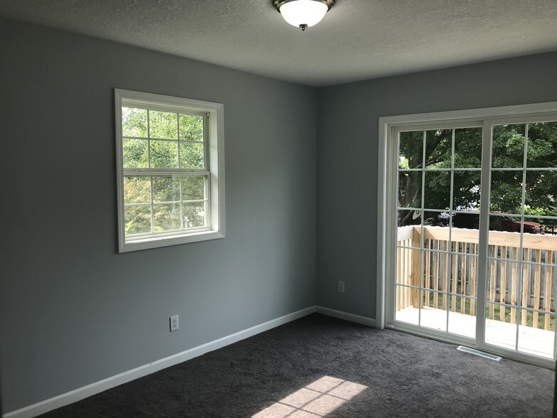 Building Photo - 7918 9th St W