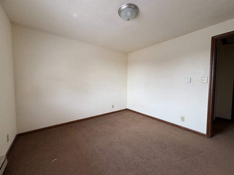 Building Photo - 608 N Highland Ave