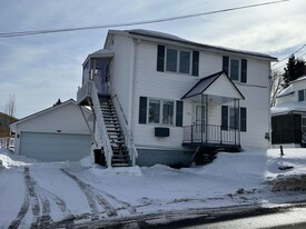Building Photo - 110 Legion Ave