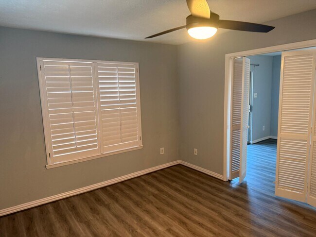 Building Photo - 10555 Turtlewood Ct