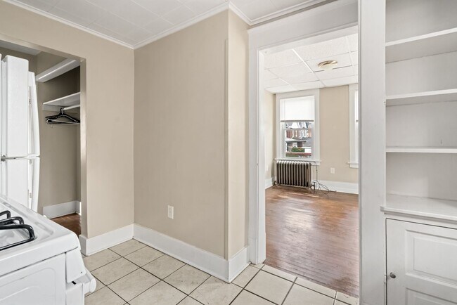 Building Photo - 282 9th St