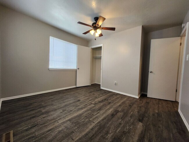 Building Photo - 4303 Ericson Dr