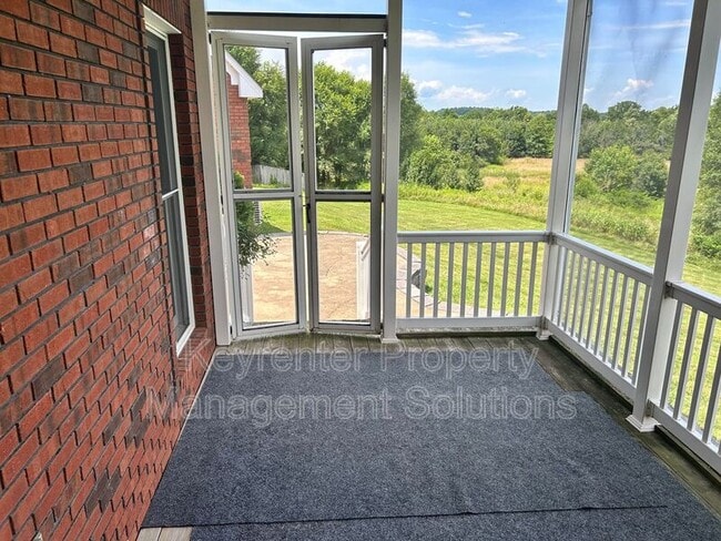 Building Photo - 33 Hodge Farm Ln