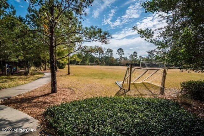Building Photo - 825 Marjories Way
