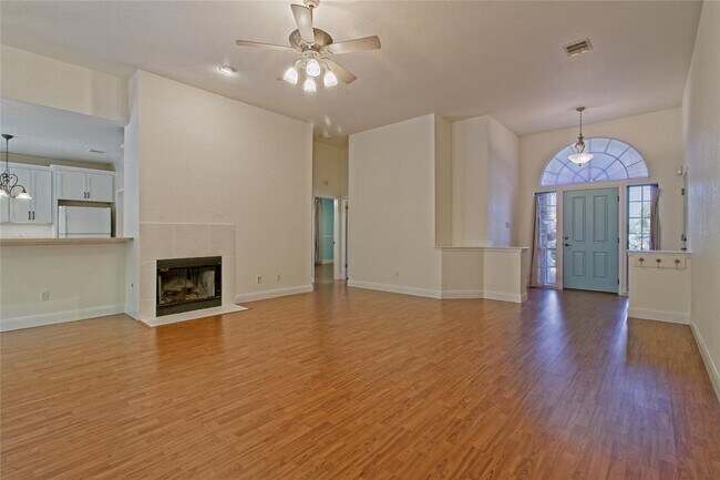 Building Photo - 301 Derby Ln
