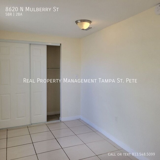 Building Photo - 8620 N Mulberry St