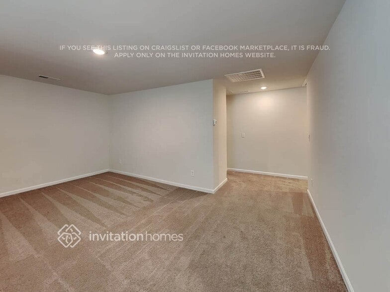 Building Photo - 5113 Spring Breeze Blvd