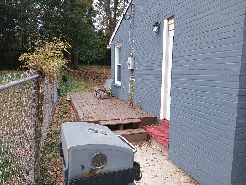 Building Photo - 2602 Hazel St