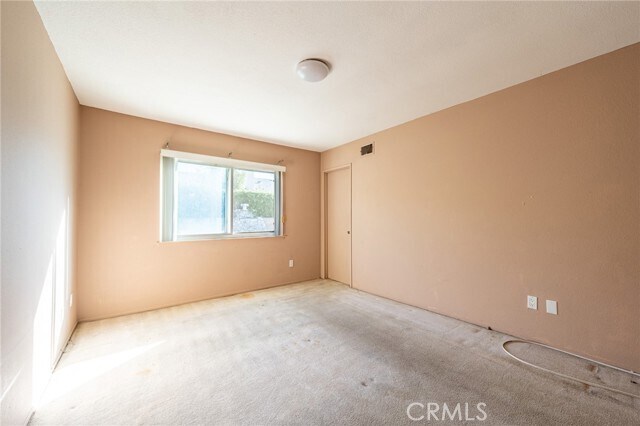 Building Photo - 324 S Palo Cedro Dr