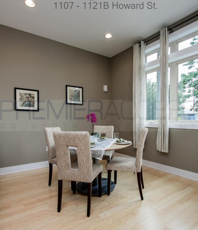 Building Photo - Northern Liberties Townhome with Parking