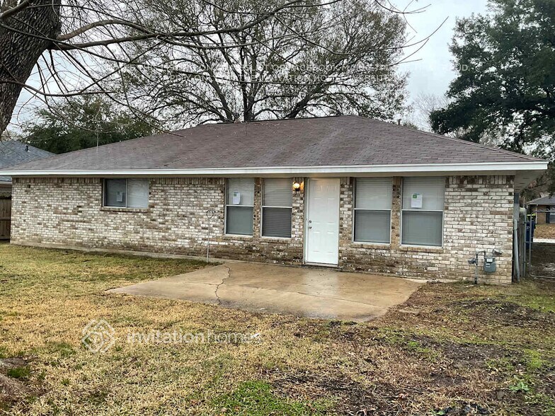 Building Photo - 29007 Raestone St