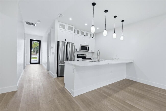 Building Photo - Luxury Duplex for Rent in Burnt Store Meadows, Punta Gorda**Reduced Rental Period Incentive**