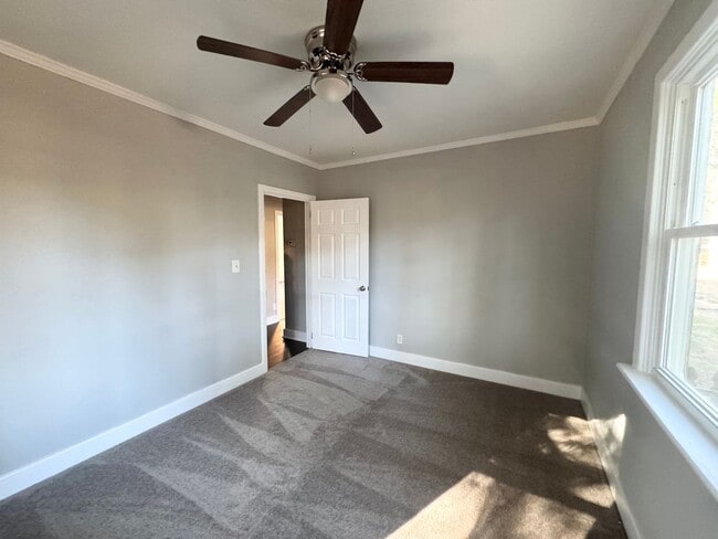 Building Photo - 1804 County St