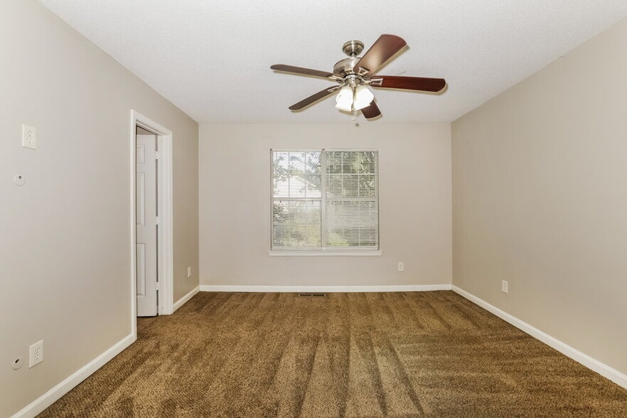 Building Photo - 2497 Brianna Dr