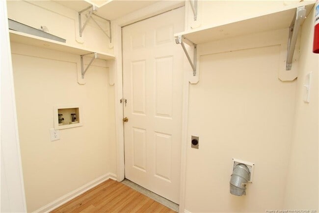 Building Photo - 6124 Deerwood Pl