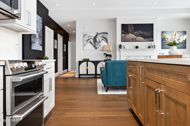 Building Photo - 78 Church St