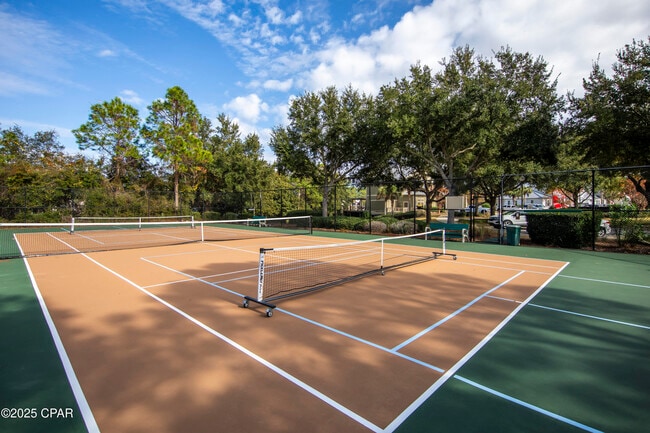 Building Photo - 325 Turtle Cove