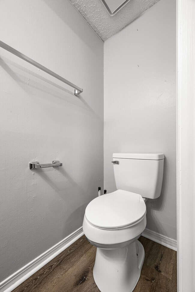 Building Photo - 205 Marquette St