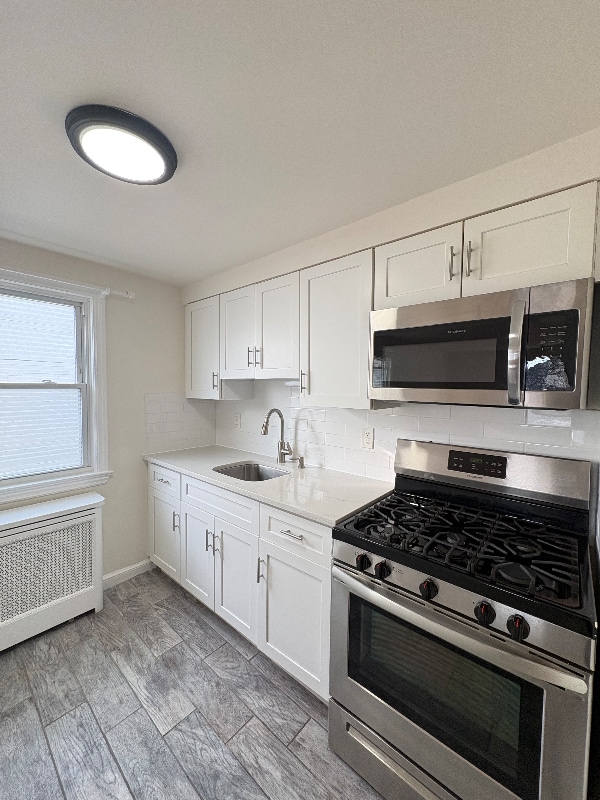 Building Photo - 34 E 7th St