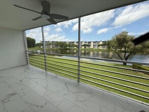 Building Photo - 2050 Guilford C
