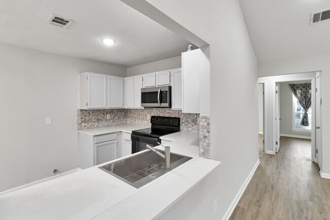 Building Photo - 246 Pinyon Ln