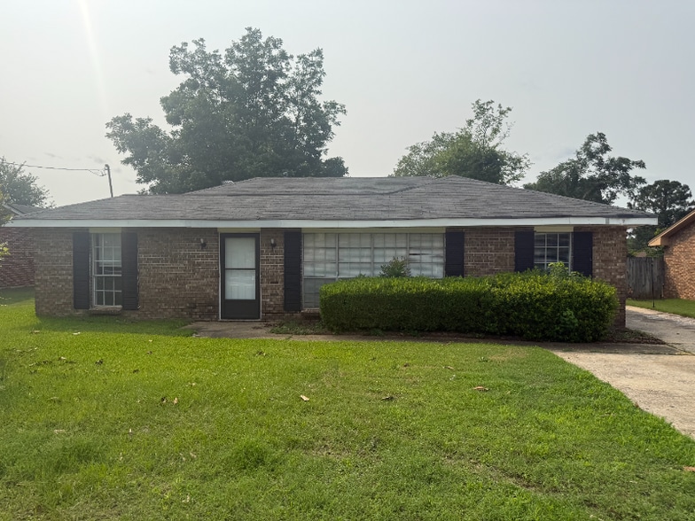 Primary Photo - 2943 Alta Rd