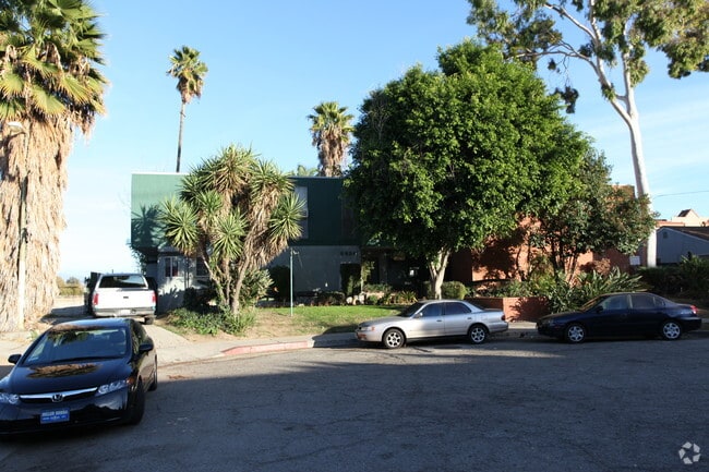 Building Photo - 6834 Variel Ave